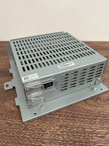 Universell strömförsörjningslåda